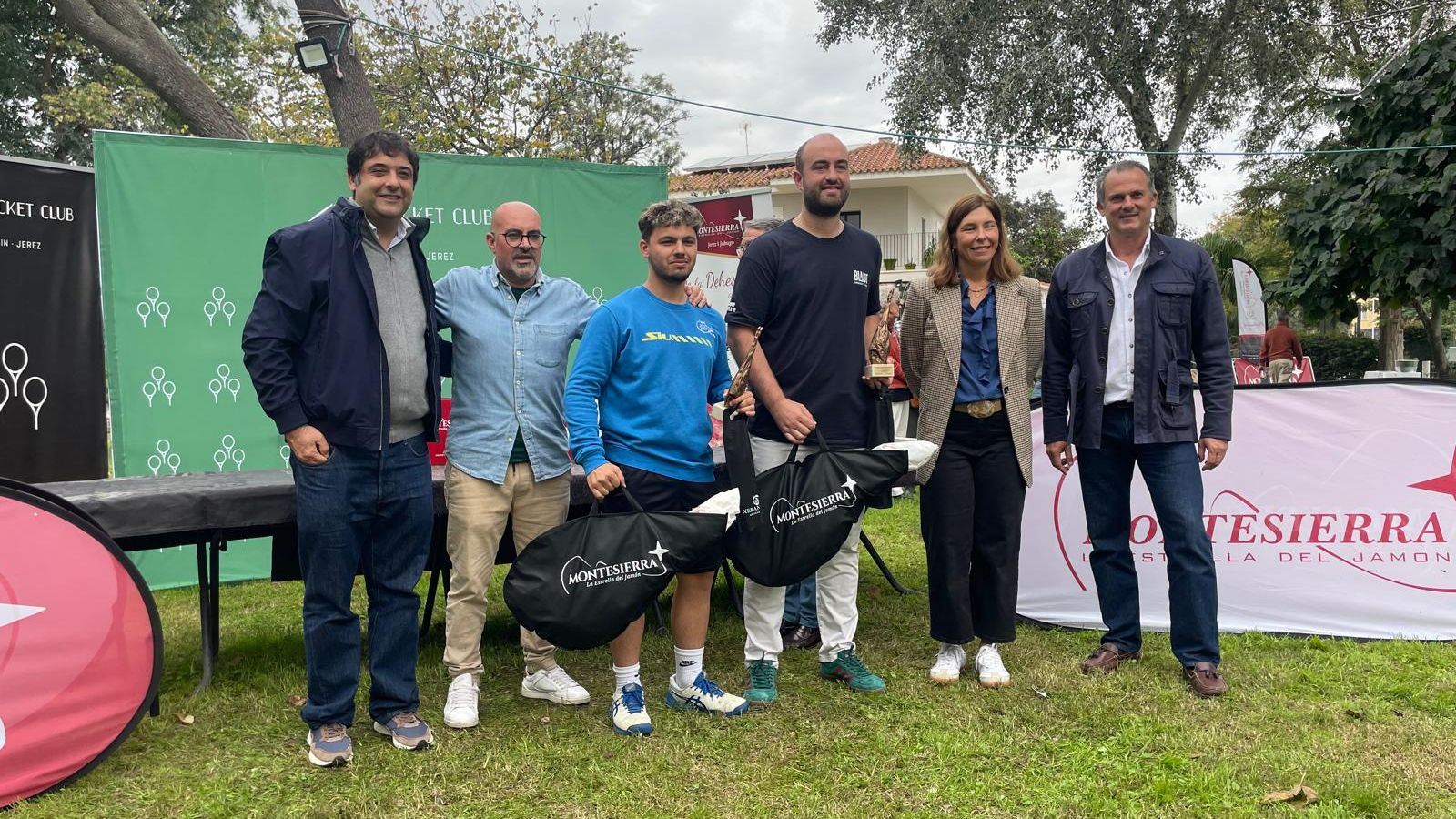 Estanislao Díez y Moisés García, campeones absolutos en pádel.