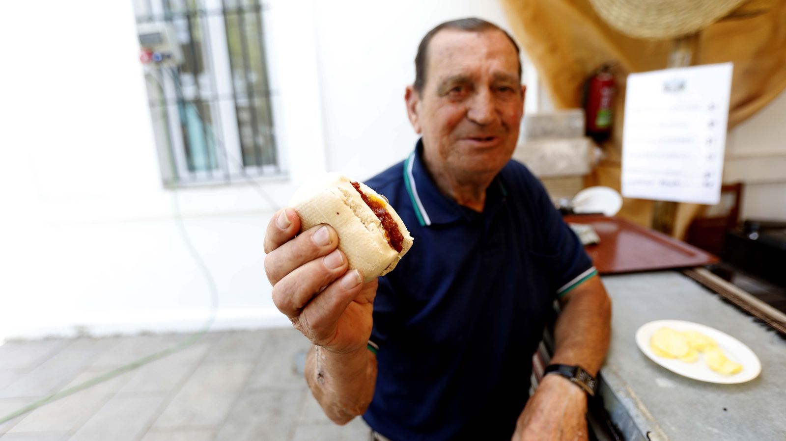 Fotos del festival de foodtrucks y conciertos por el 318 aniversario de San Roque