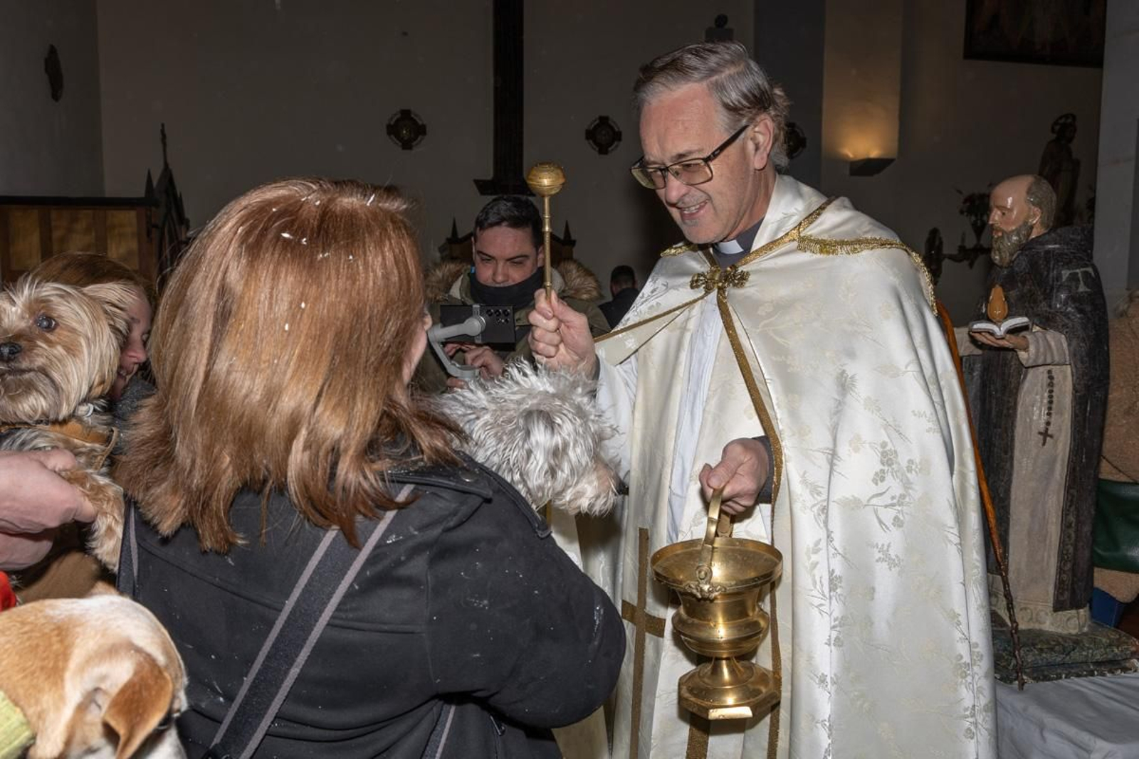 Encendido de la lumbre institucional con motivo de la festividad de San Antón