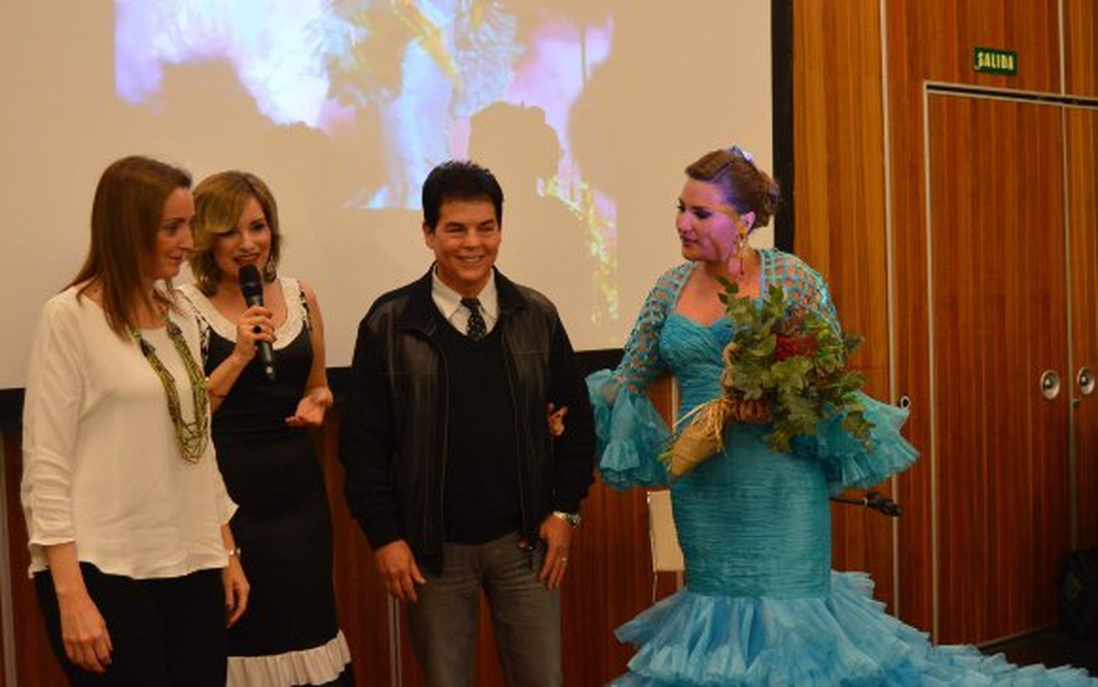 María Jiménez (gerente de la AECC), Anabel Flores,  Antonio Ardón y Laura Gallego.

Foto: Ignacio Casas de Ciria