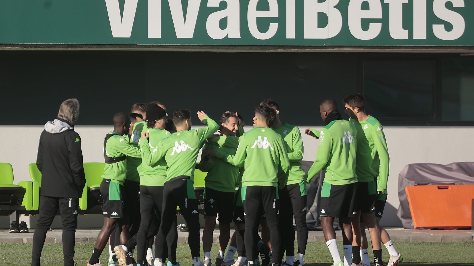 Pasillo a Guardado antes de comenzar el entrenamiento.