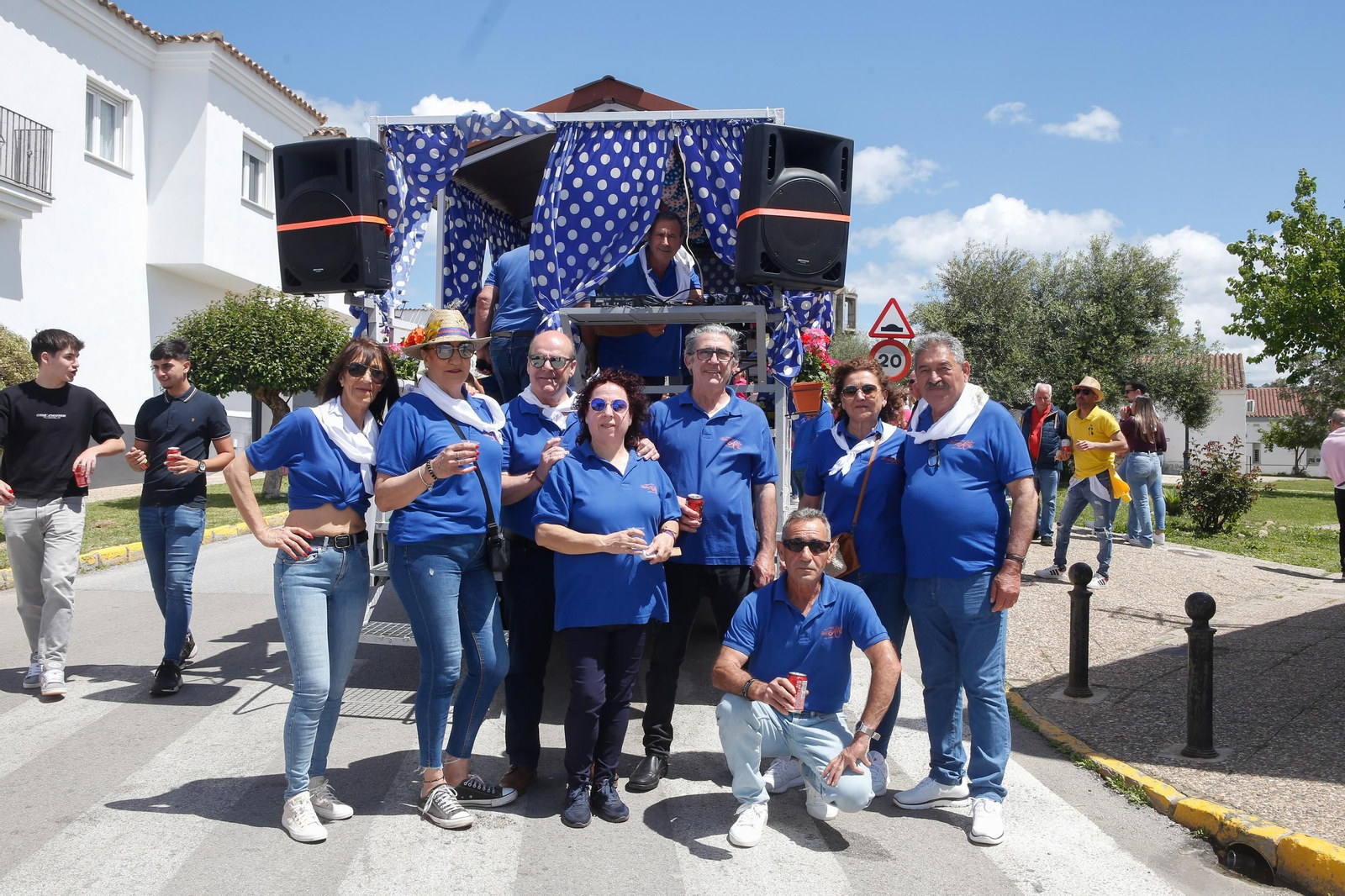 Fotos del domingo de Feria y la romería del Cristo de la Almoraima
