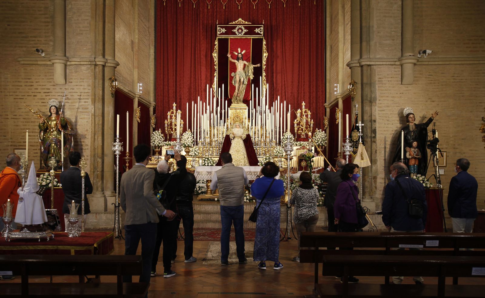 El Resucitado y la Virgen de la Aurora en Santa Marina.