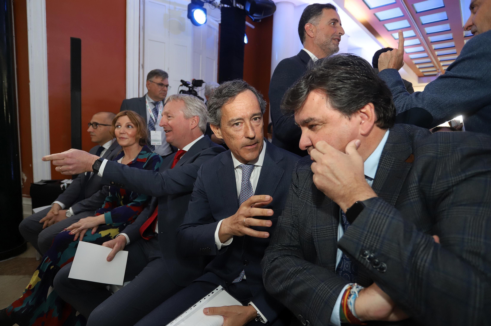 Imágenes de la firma del acuerdo entre Cepsa y Fertiberia para implantar el anillo de hidrógeno verde en Huelva