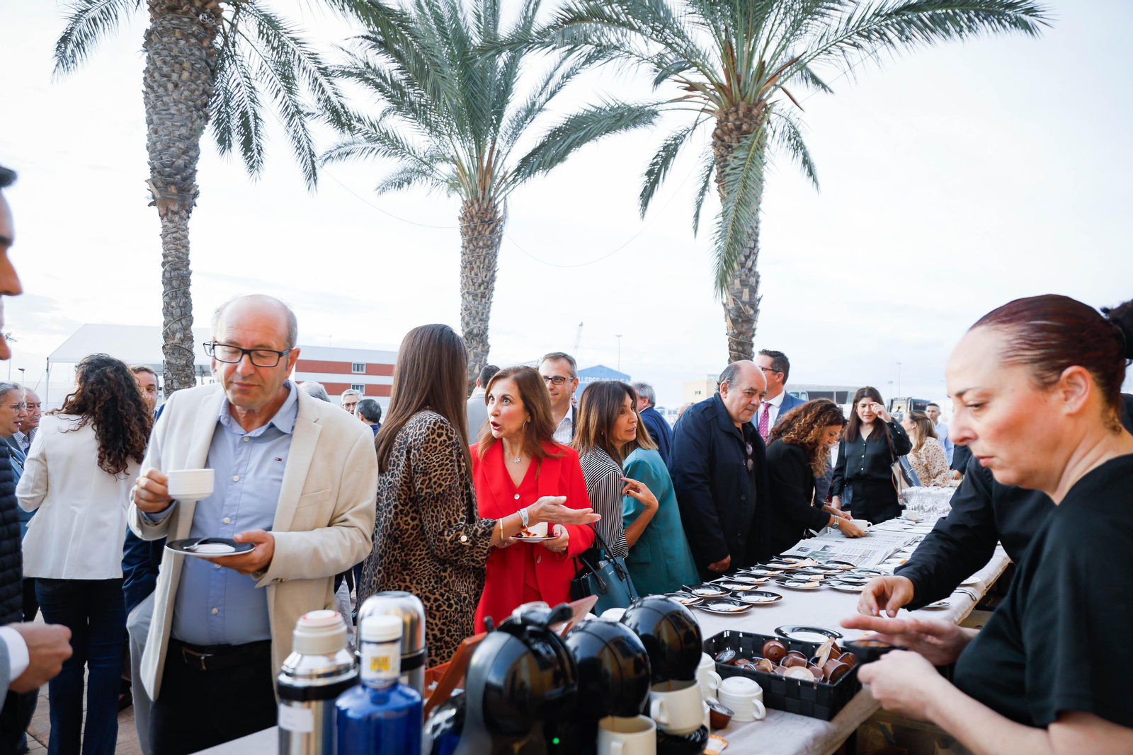 Imágenes del desayuno informativo