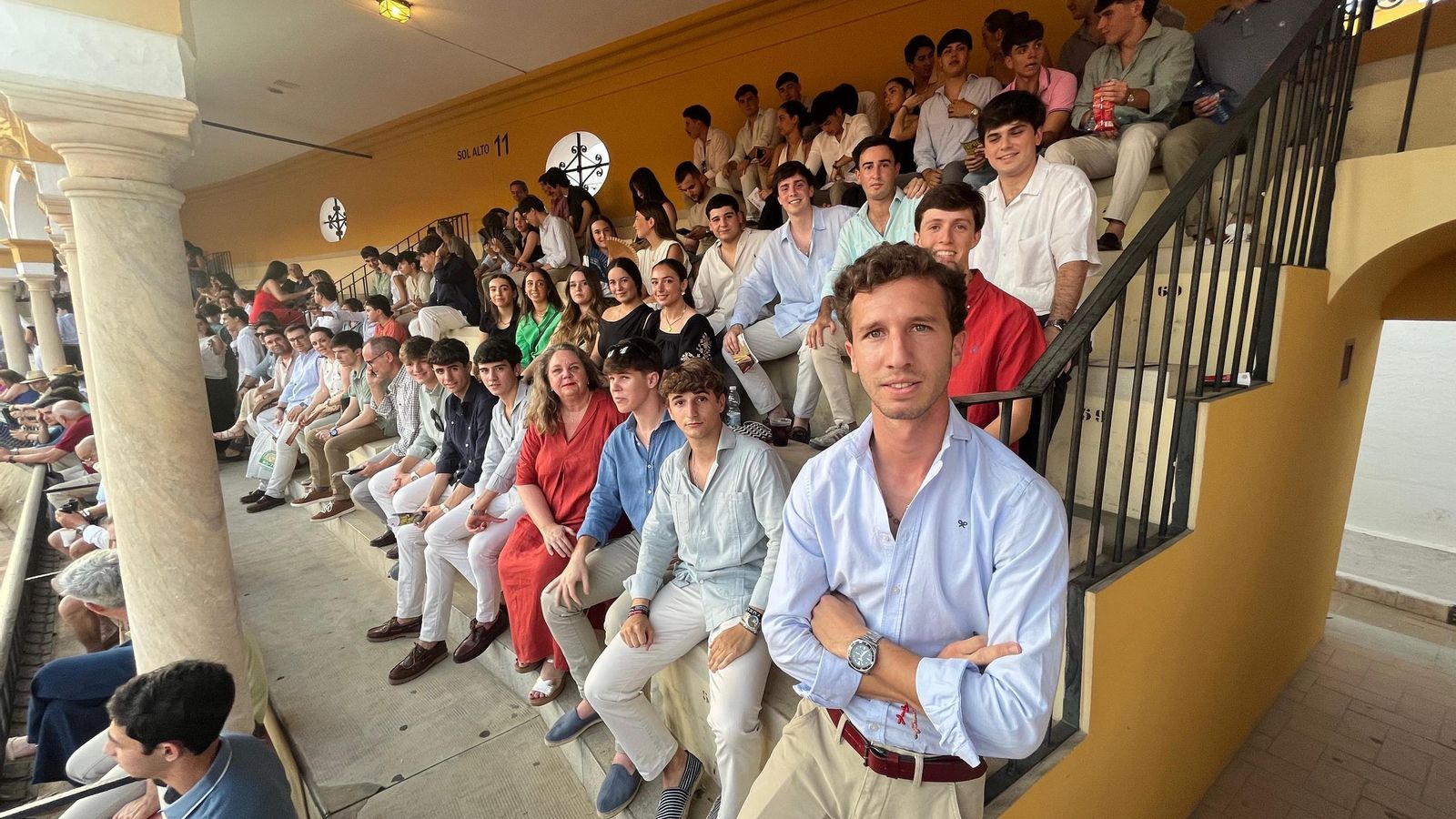 Calerito, acompañando a los jóvenes aficionados en la novillada del pasado 19 de junio.