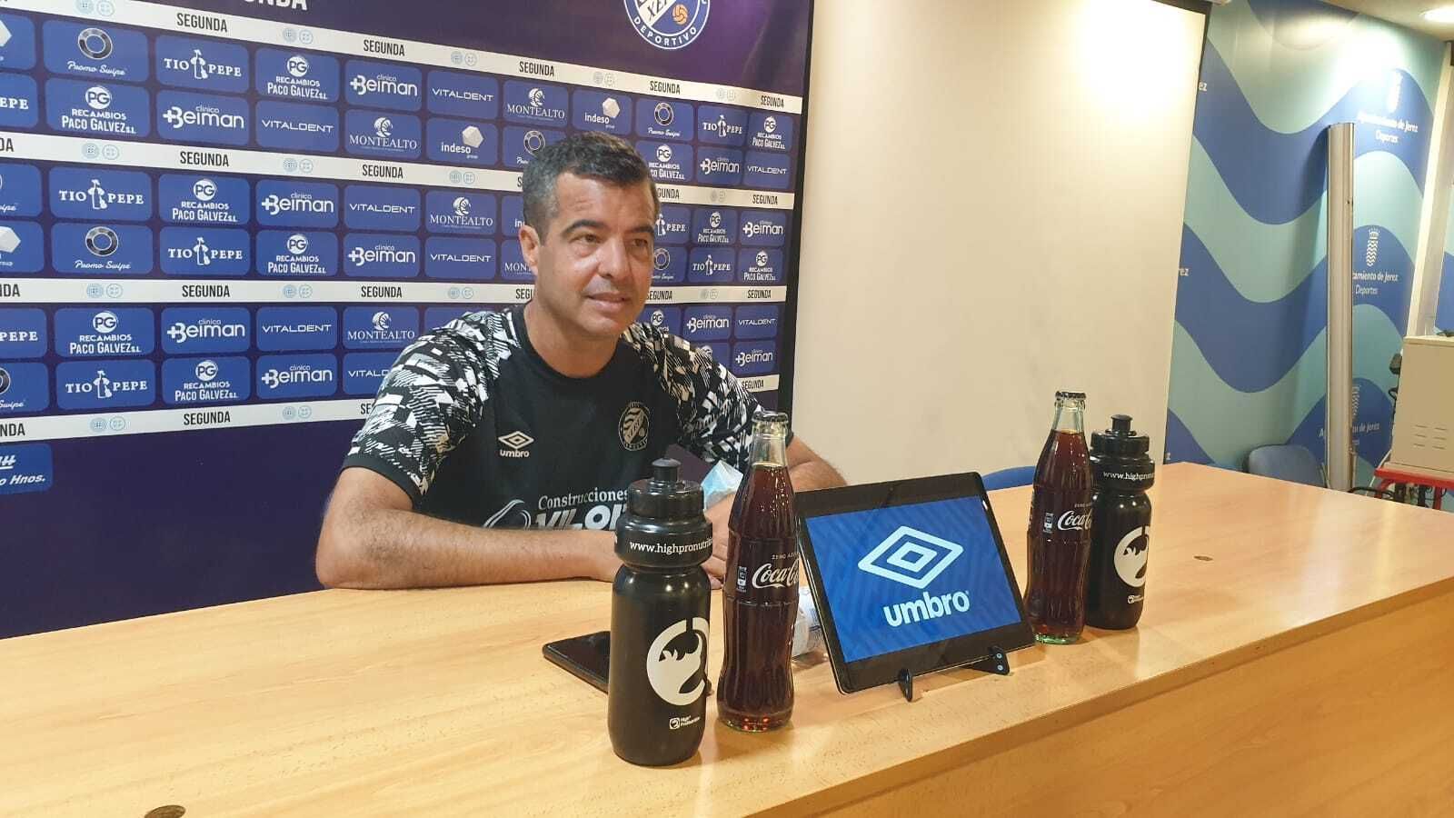 Pérez Herrera no se fía del Vélez y destaca su buen trabajo como local.