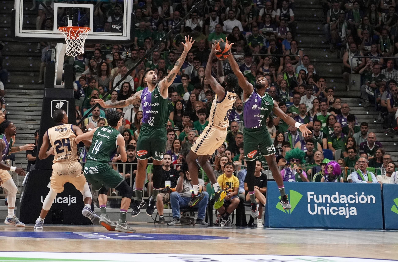 Melvin Ejim, sus cuatro años y seis títulos en Málaga
