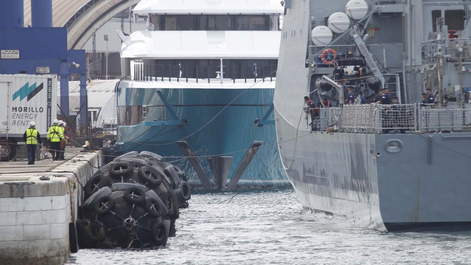 Las fotos del buque de guerra de la Royal Navy "HMS Trent" llegando a Gibraltar