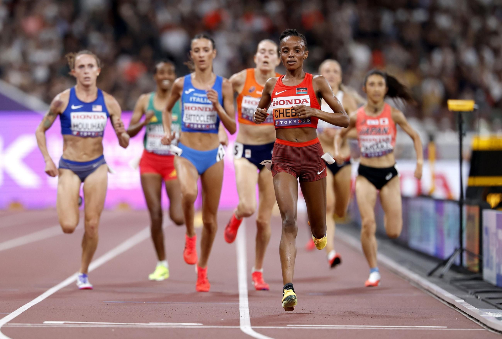 Las fotos del prometedor triunfo de Attaoui y del resto de la jornada del Mundial de Atletismo
