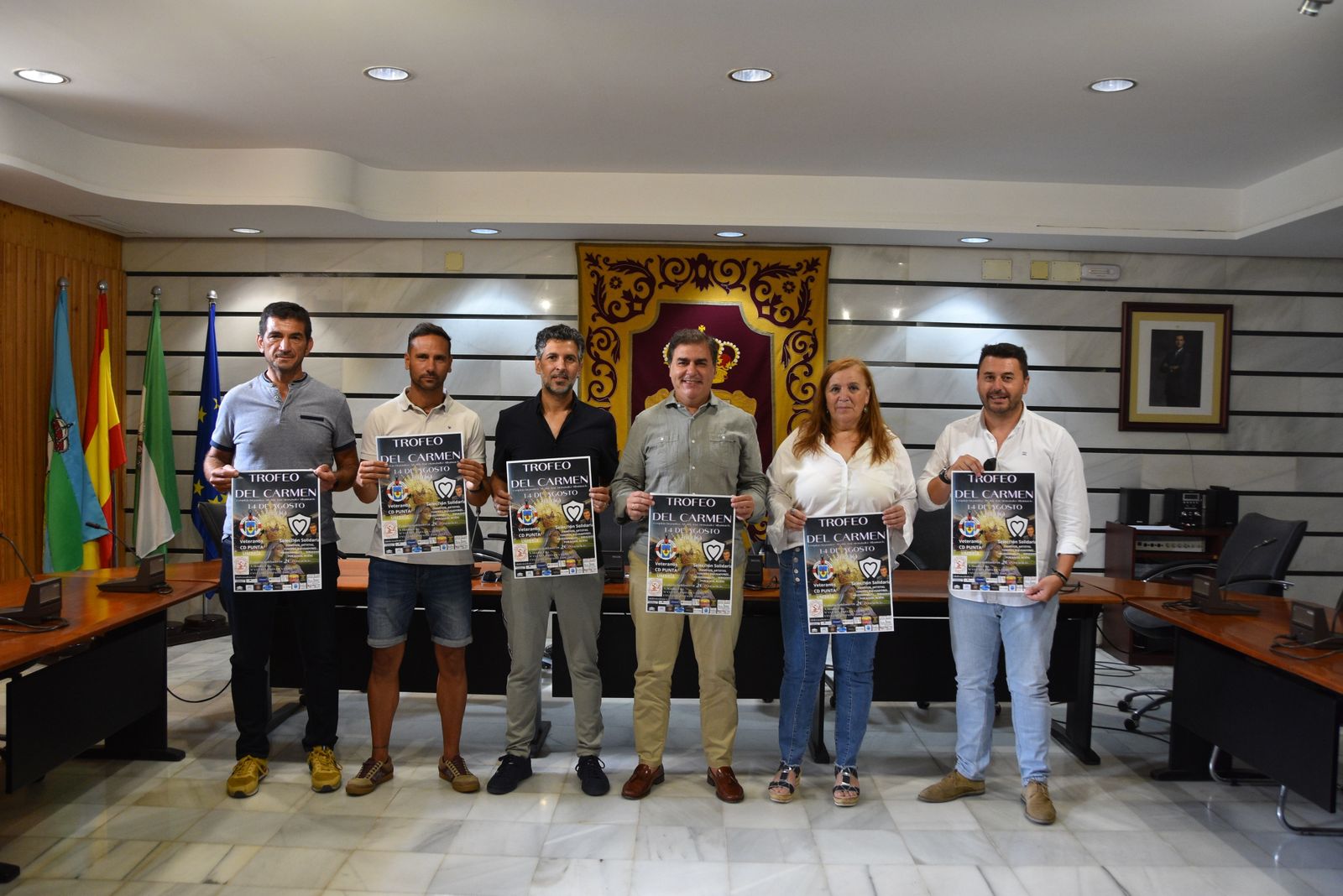 Presentación de trofeo del Carmen en Punta Umbría.