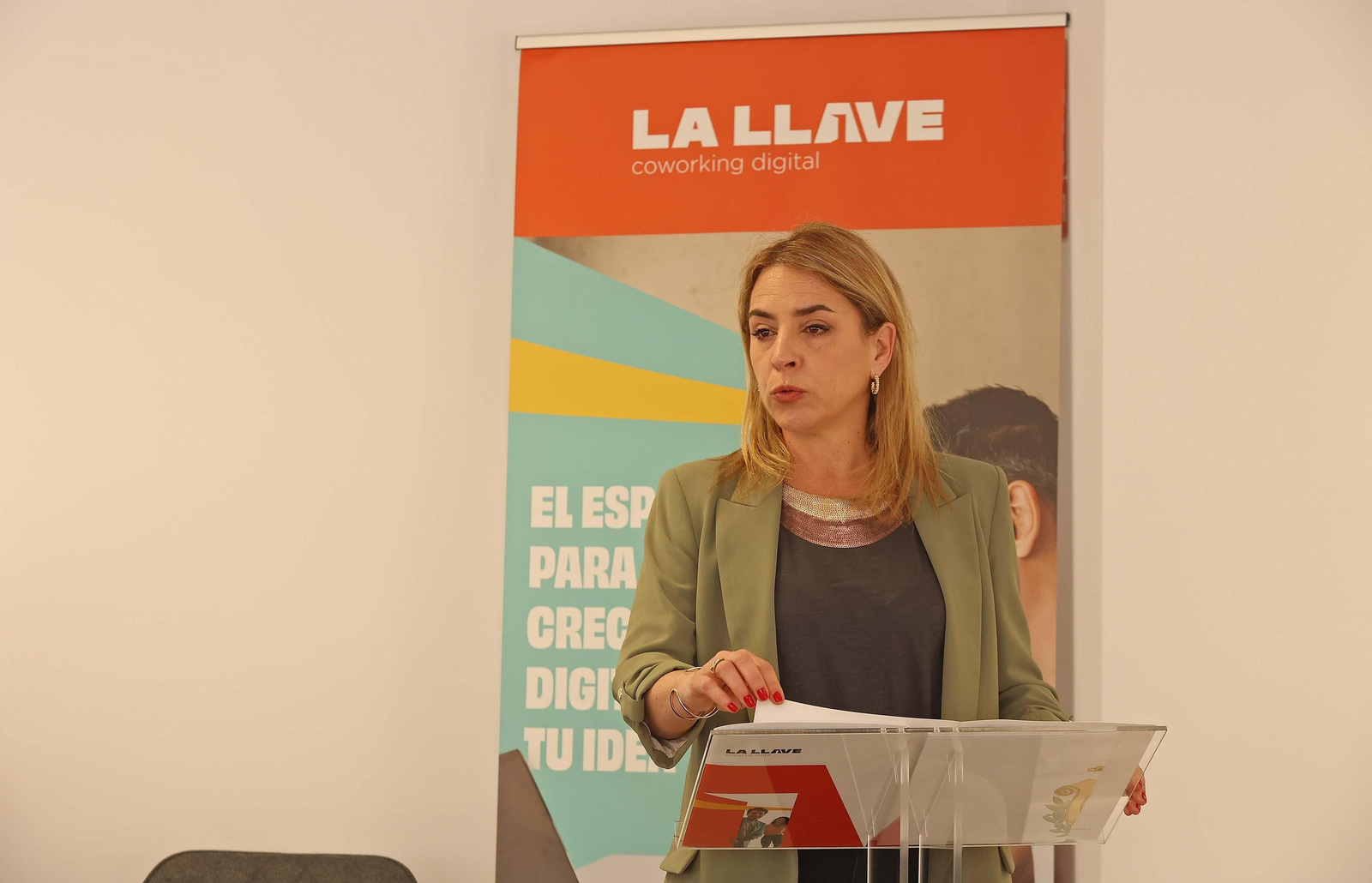 Imágenes de la inauguración del coworking digital La Llave en Algeciras
