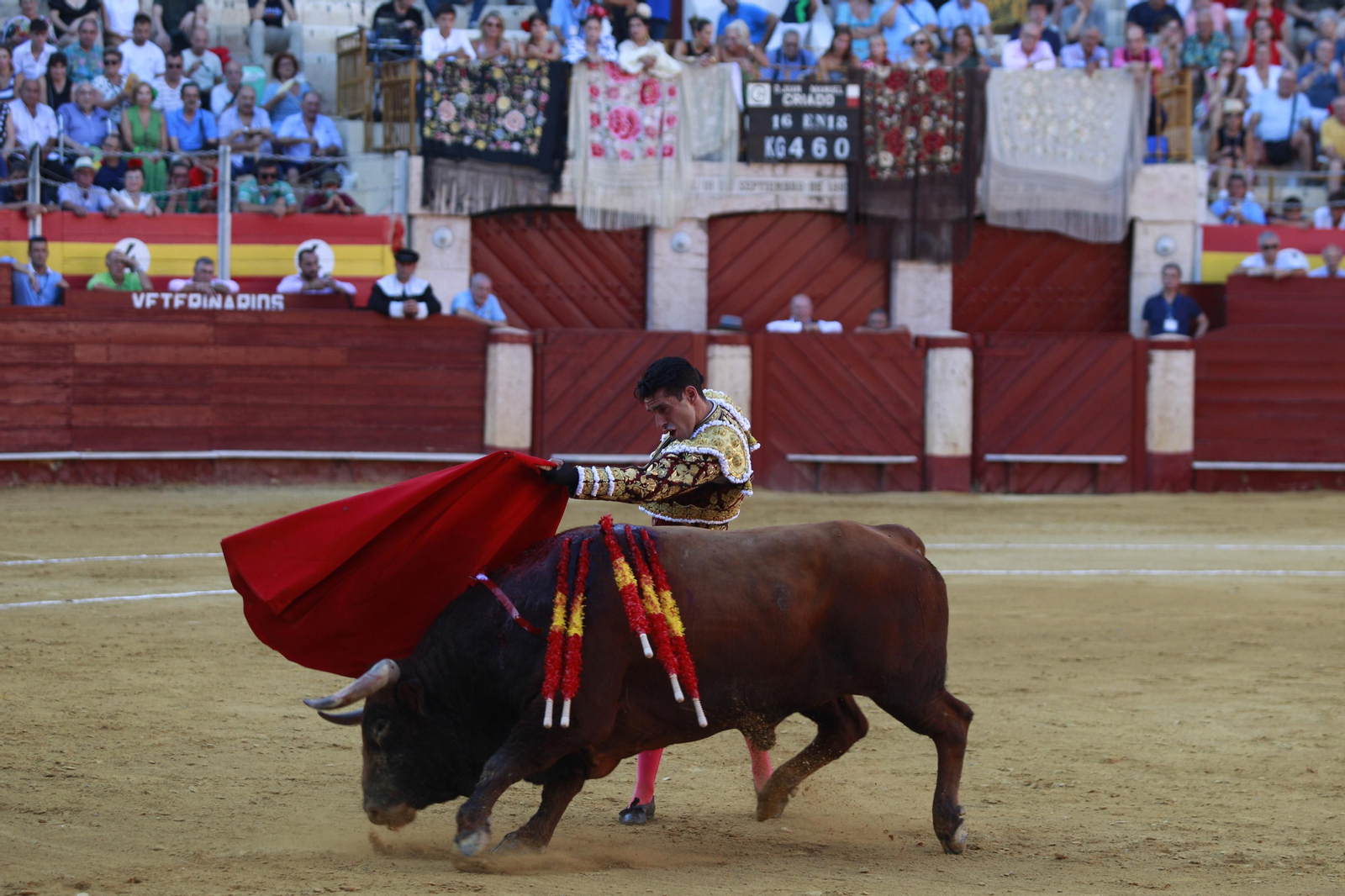 Triunfo del diestro Emilio de Justo en la Corrida de Toros de la Feria de Almería 2023