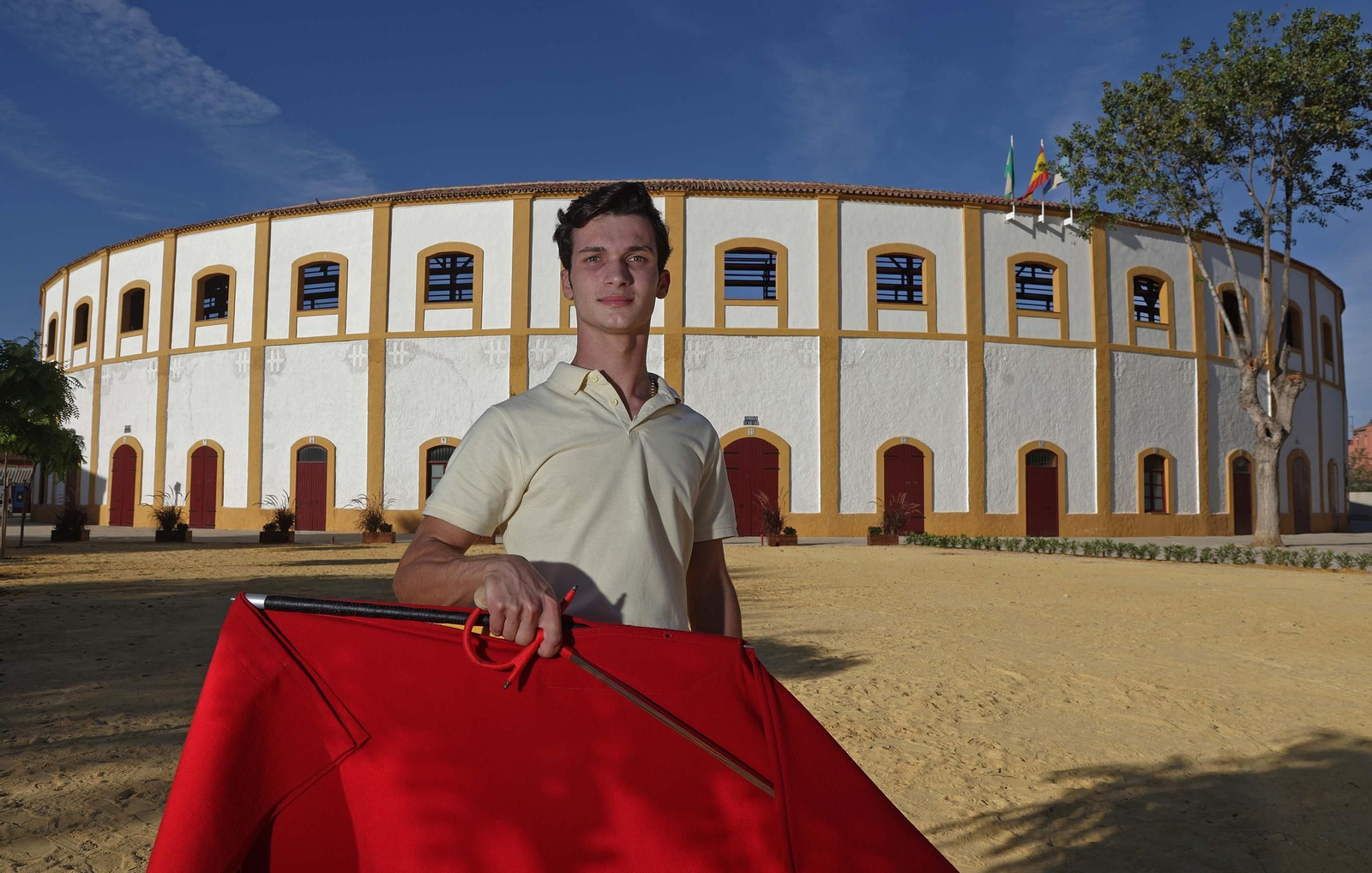 Las fotos del regreso a la plaza del novillero linense Juan Jesús Rodríguez tras su grave cogida