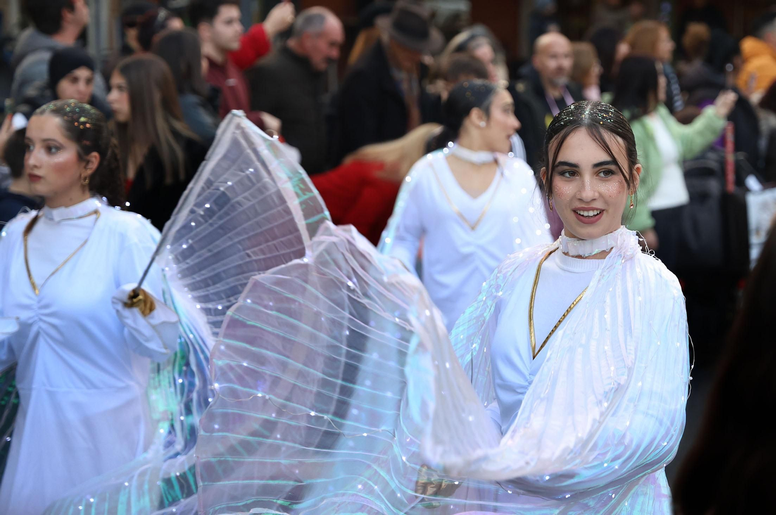 Imágenes del Heraldo Real anunciando la llegada de los Reyes Magos a Huelva