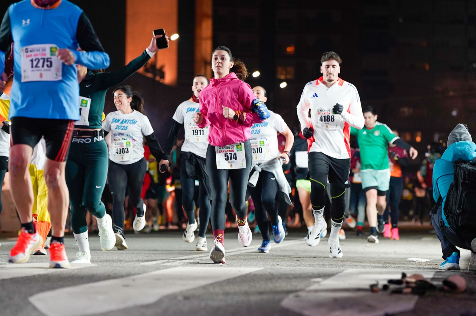 En imágenes: búscate en tu llegada a meta de la Carrera de San Antón 2026 (19)