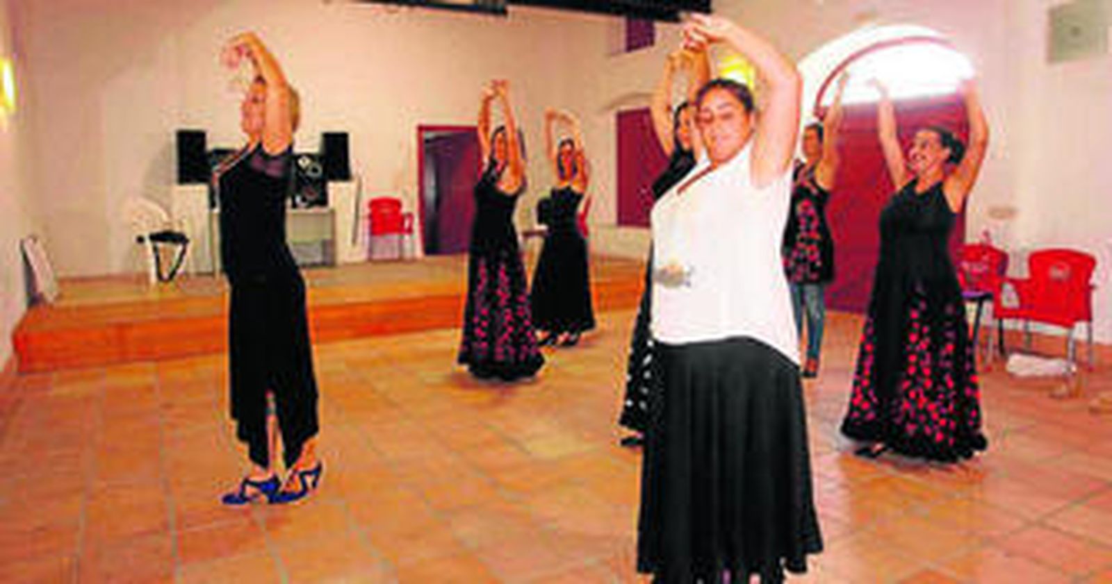 Las alumnas del taller de flamenco de los Cursos de Verano de la UCA en San Rpque.