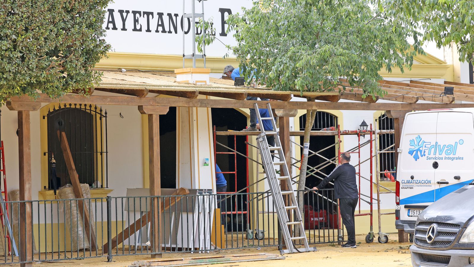 Preparativos en la Feria del Caballo 2024 de Jerez