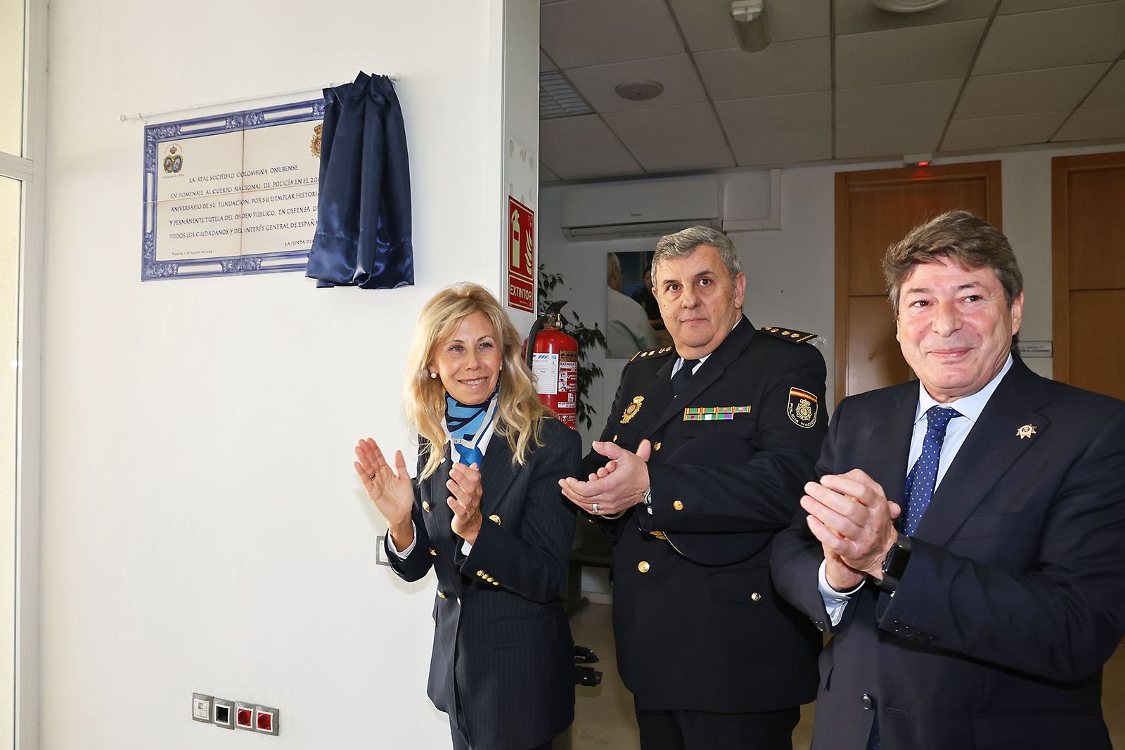 Imágenes del descubrimiento de un mosaico en la comisaria de la Policia Nacional