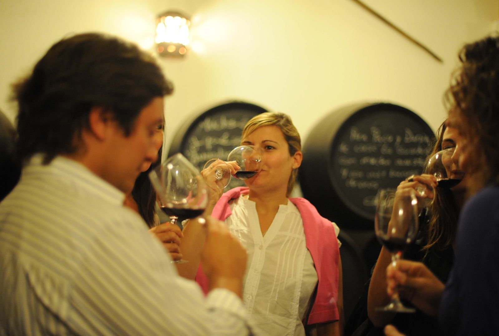 Una cata es un paseo olfativo por la vida del caldo que se prueba; no siempre es agradable.