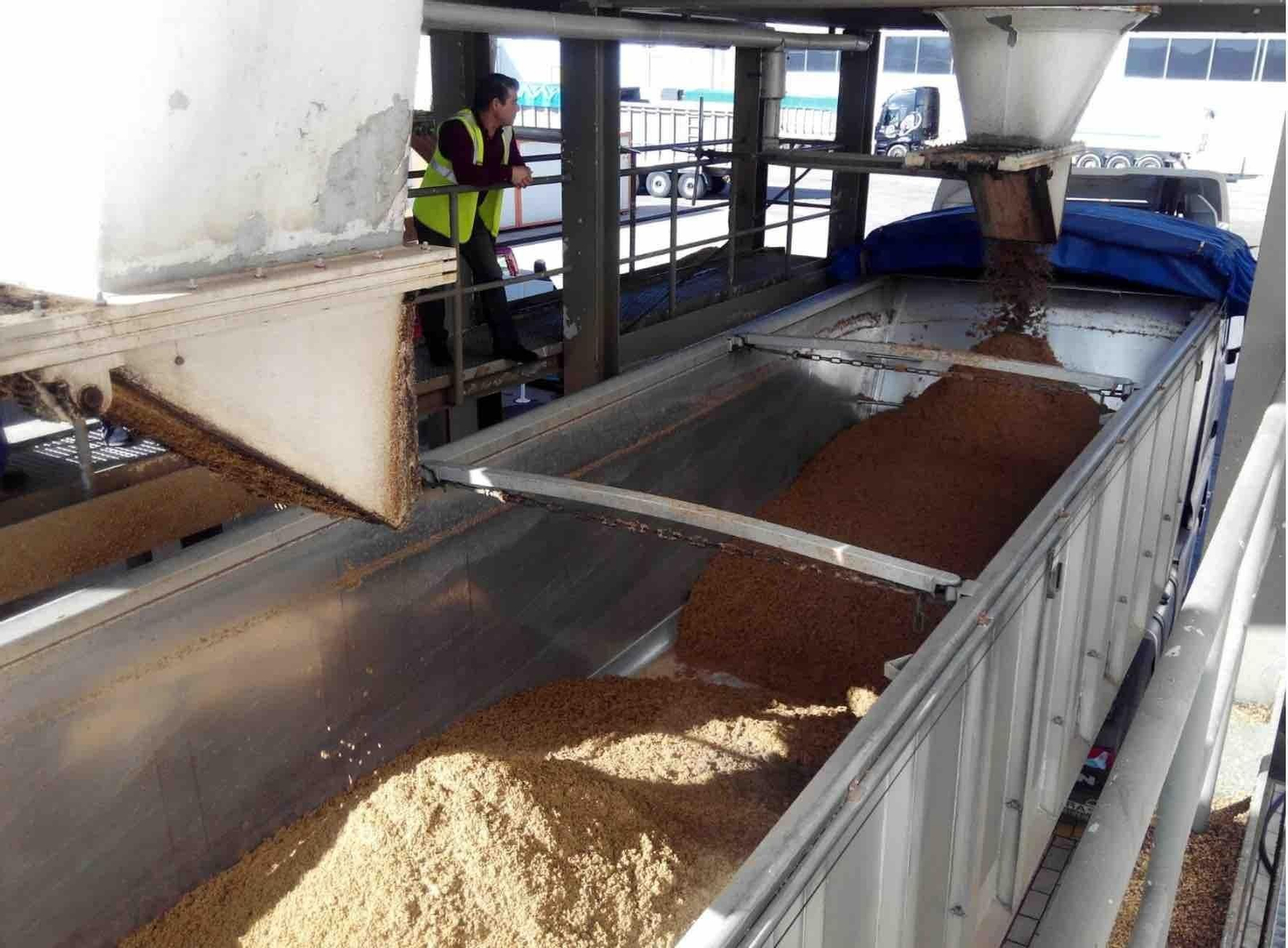 La fábrica L Pernia de La Rinconada.