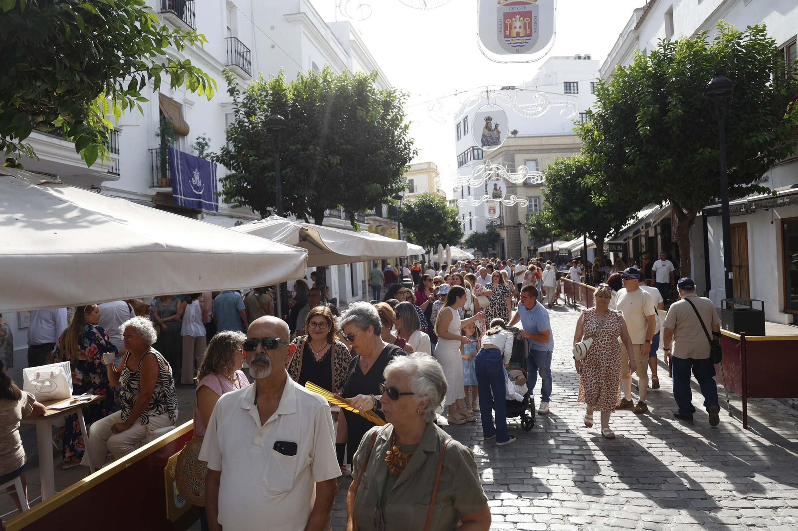 Las fotos del paso bajo el manto de la Virgen de la Luz de Tarifa