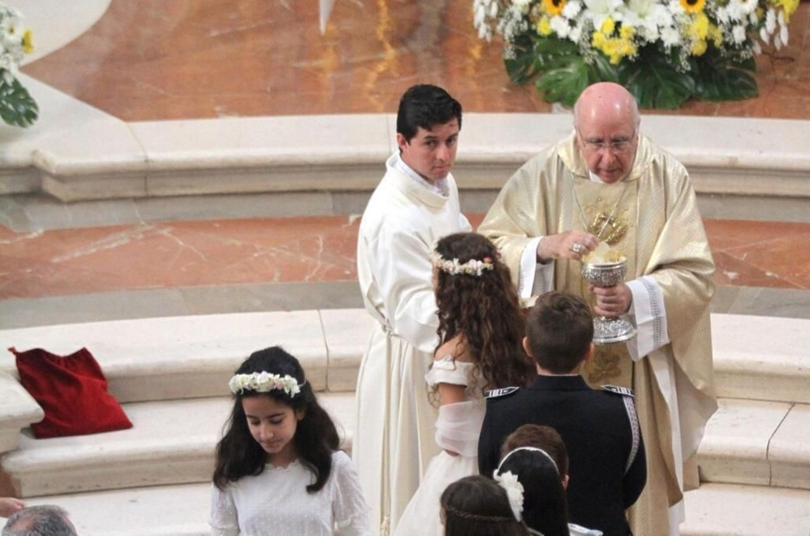 Las comuniones en Huelva se realizarán a partir del mes de octubre por el coronavirus