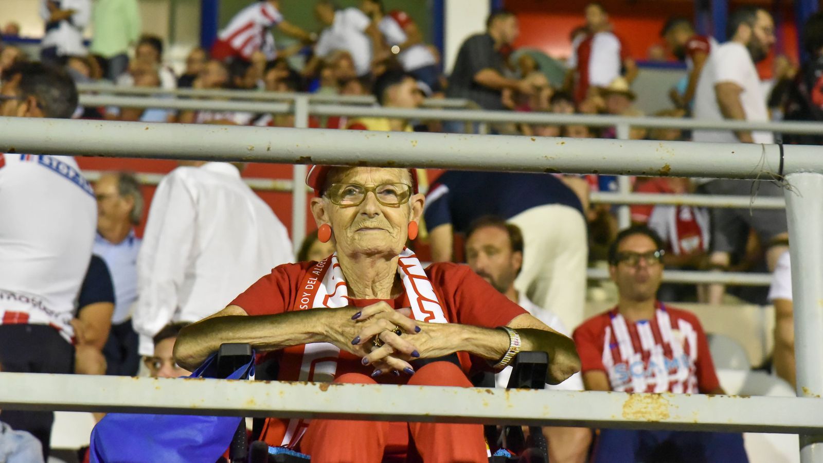 Las fotos del ambiente en el  Algeciras CF - San Fernando CD de la primera jornada.