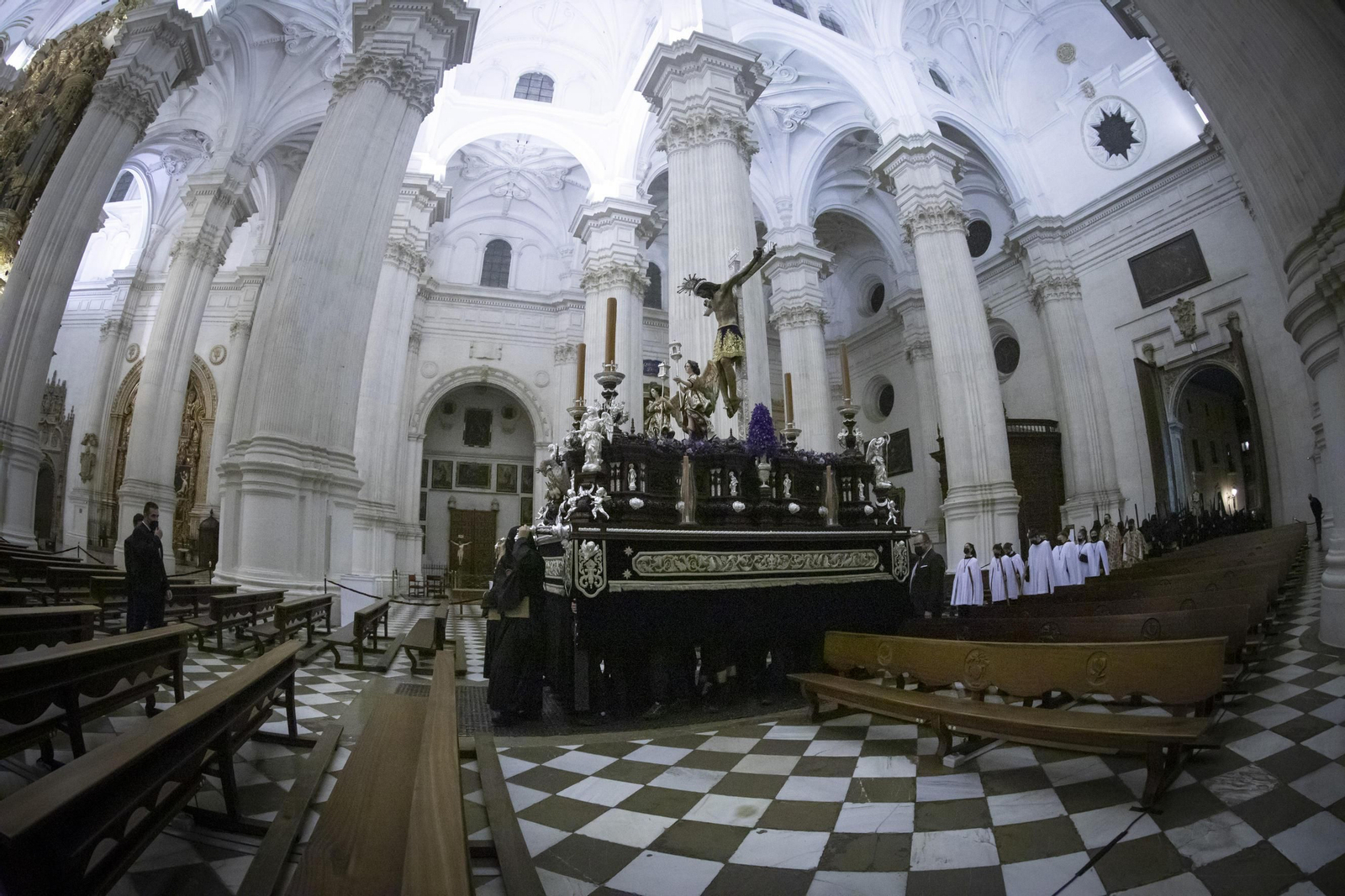 Fotos del Cristo de San Agustín en el Lunes Santo de la Semana Santa de Granada