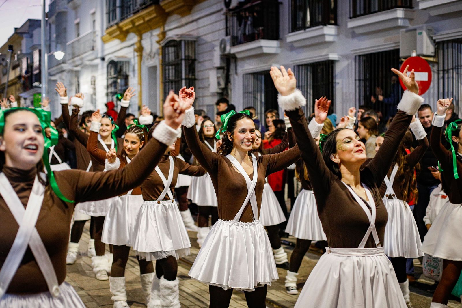Las imágenes de la cabalgata de los Reyes Magos de San Fernando 2026