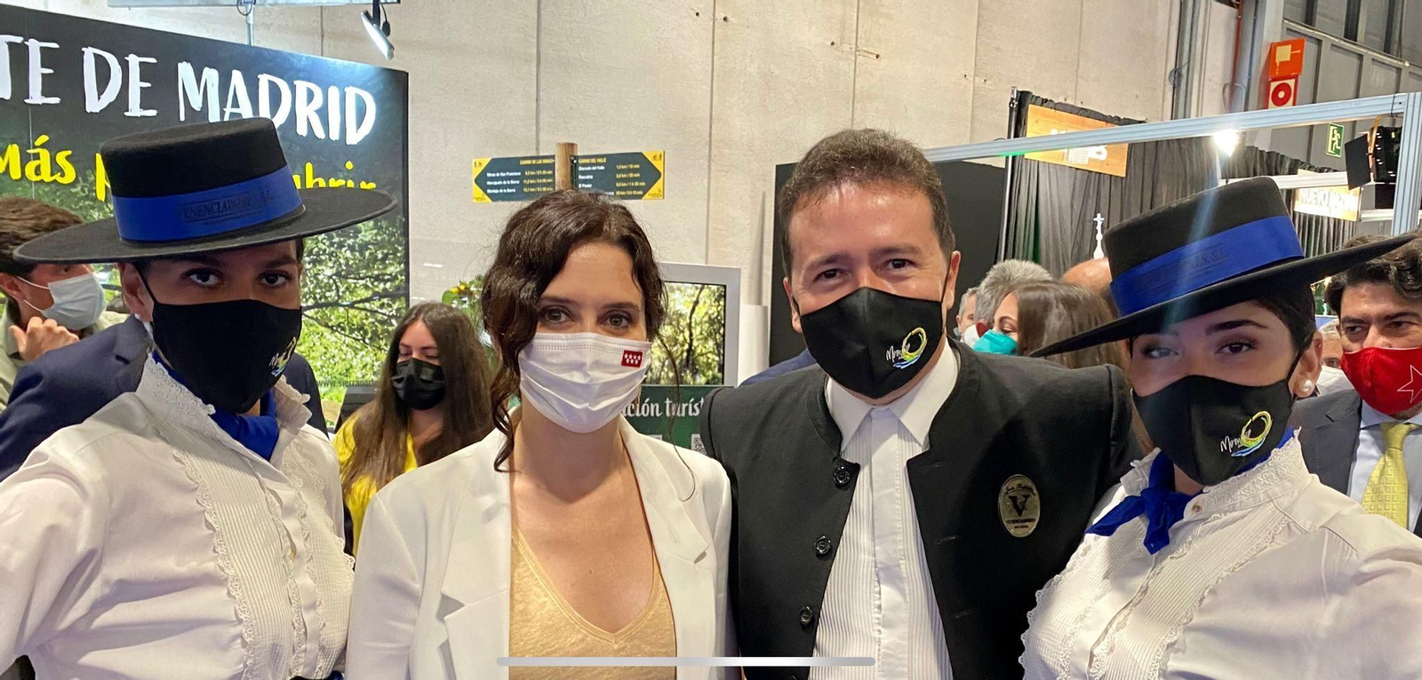 El venenciador jerezano Jesús Rubiales, con la presidenta Isabel Díaz Ayuso en Fitur 2021.