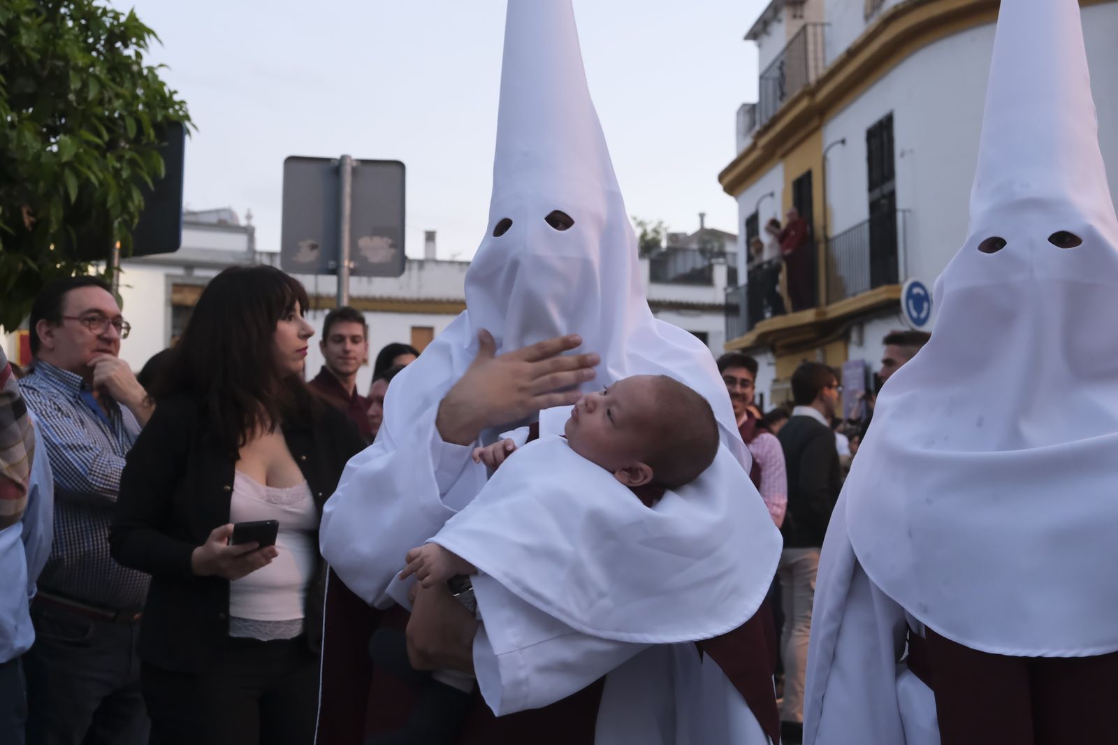 La procesión del Señor de la Salud de Puerta Nueva de Córdoba, en imágenes