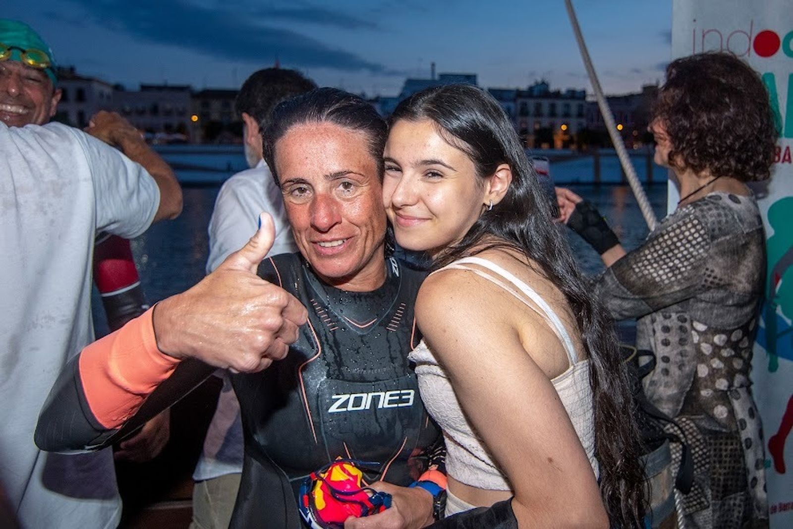 Triatlón a lo largo del Guadalquivir a beneficio de la Fundación Vicente Ferrer