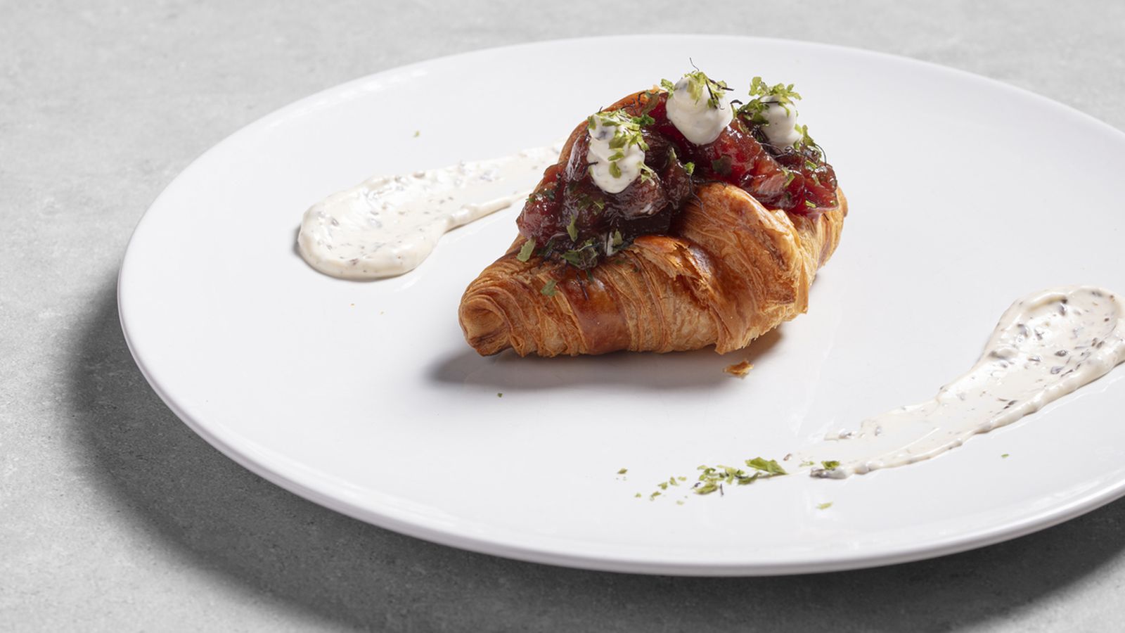 Segundo Premio 'Mejor Tapa en el Recinto Ferial': Levantá - Croissant Almadrabero