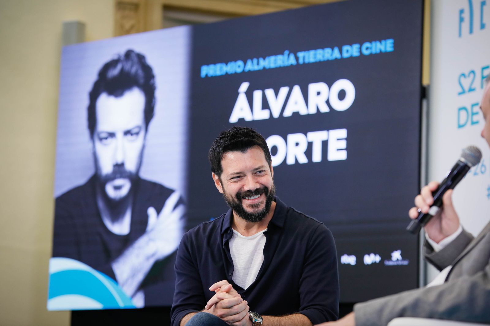 Imágenes en el paseo de la fama de Álvaro Morte