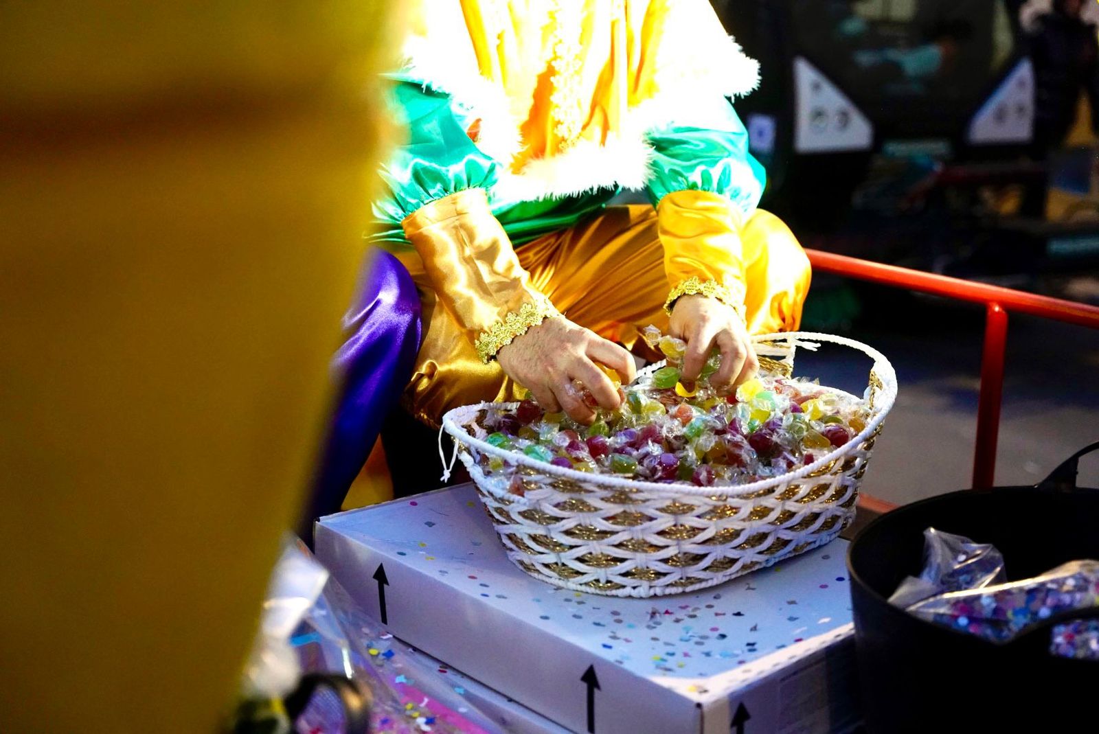 La cabalgata de Huércal de Almería, en imágenes: miles de personas reciben a los Reyes Magos
