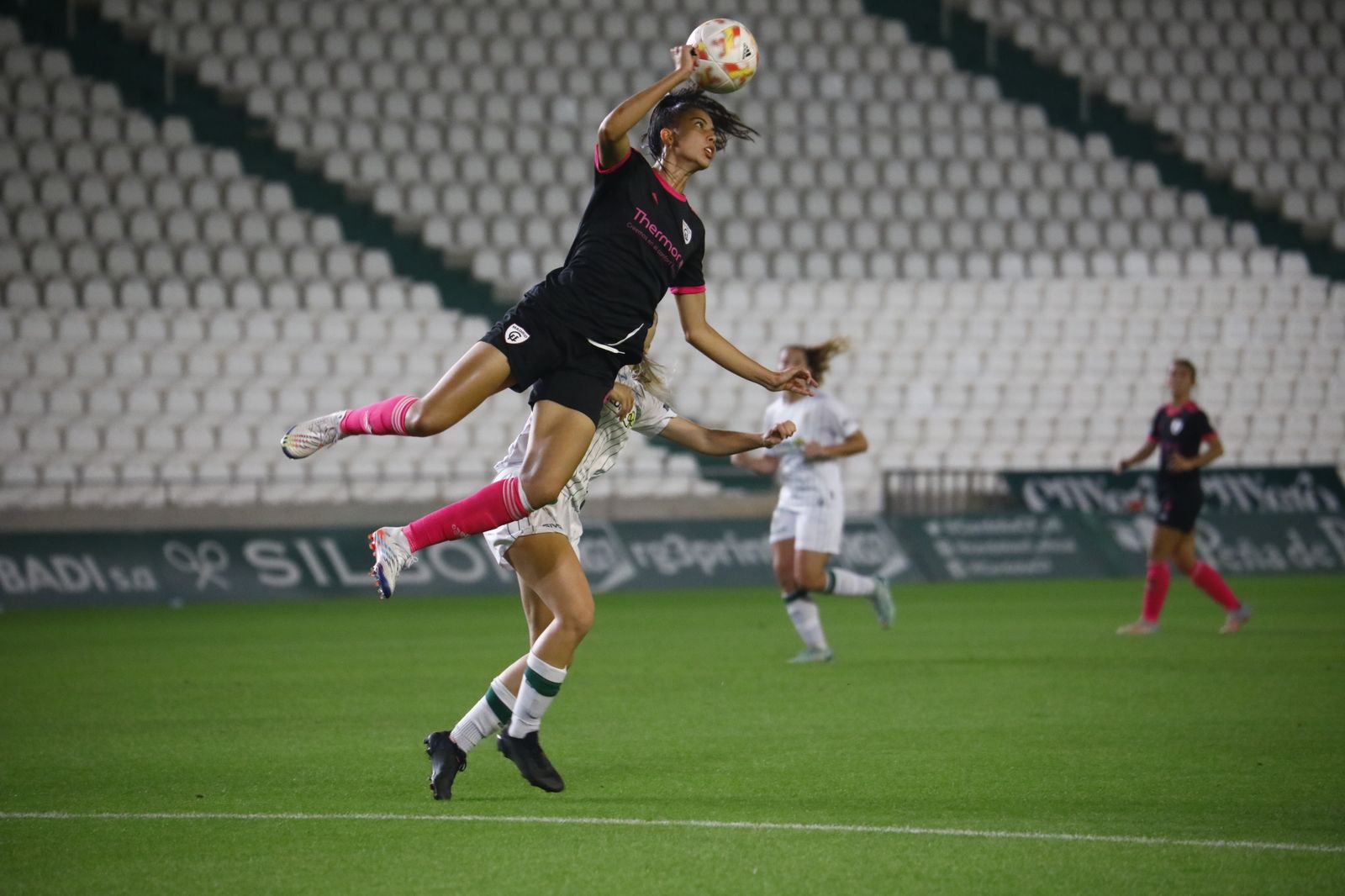 La derrota del Córdoba Femenino ante el Madrid CFF en la Copa de la Reina, en imágenes