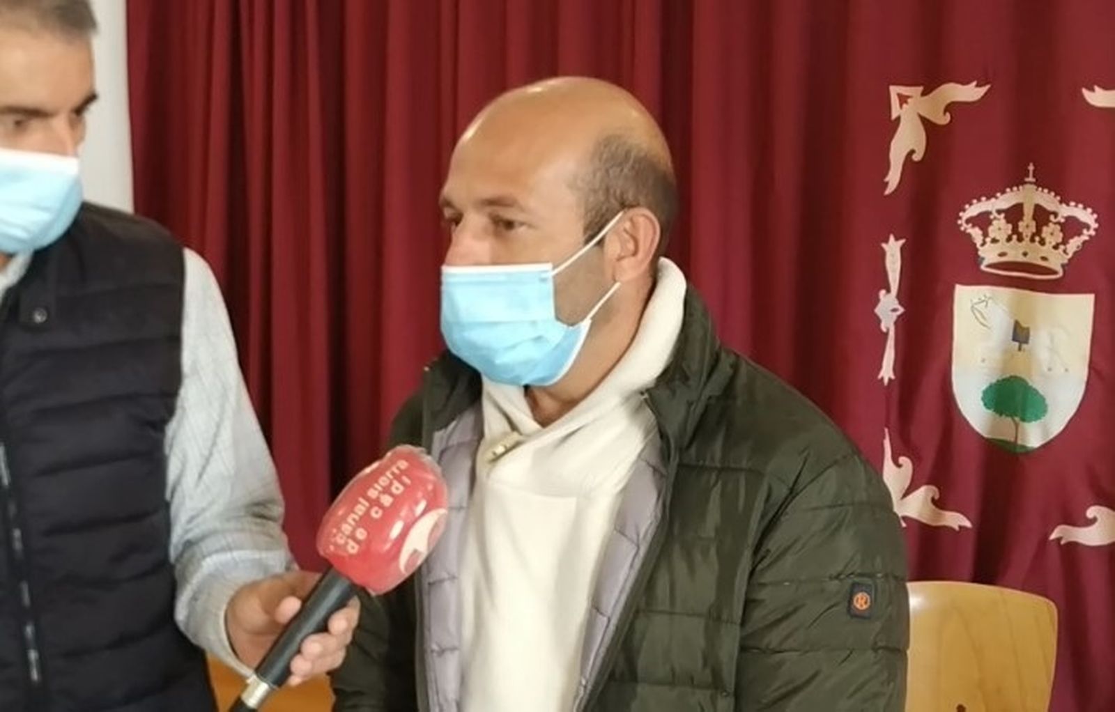 El alcalde de Alcalá del Valle, Rafael Aguilera (IU)