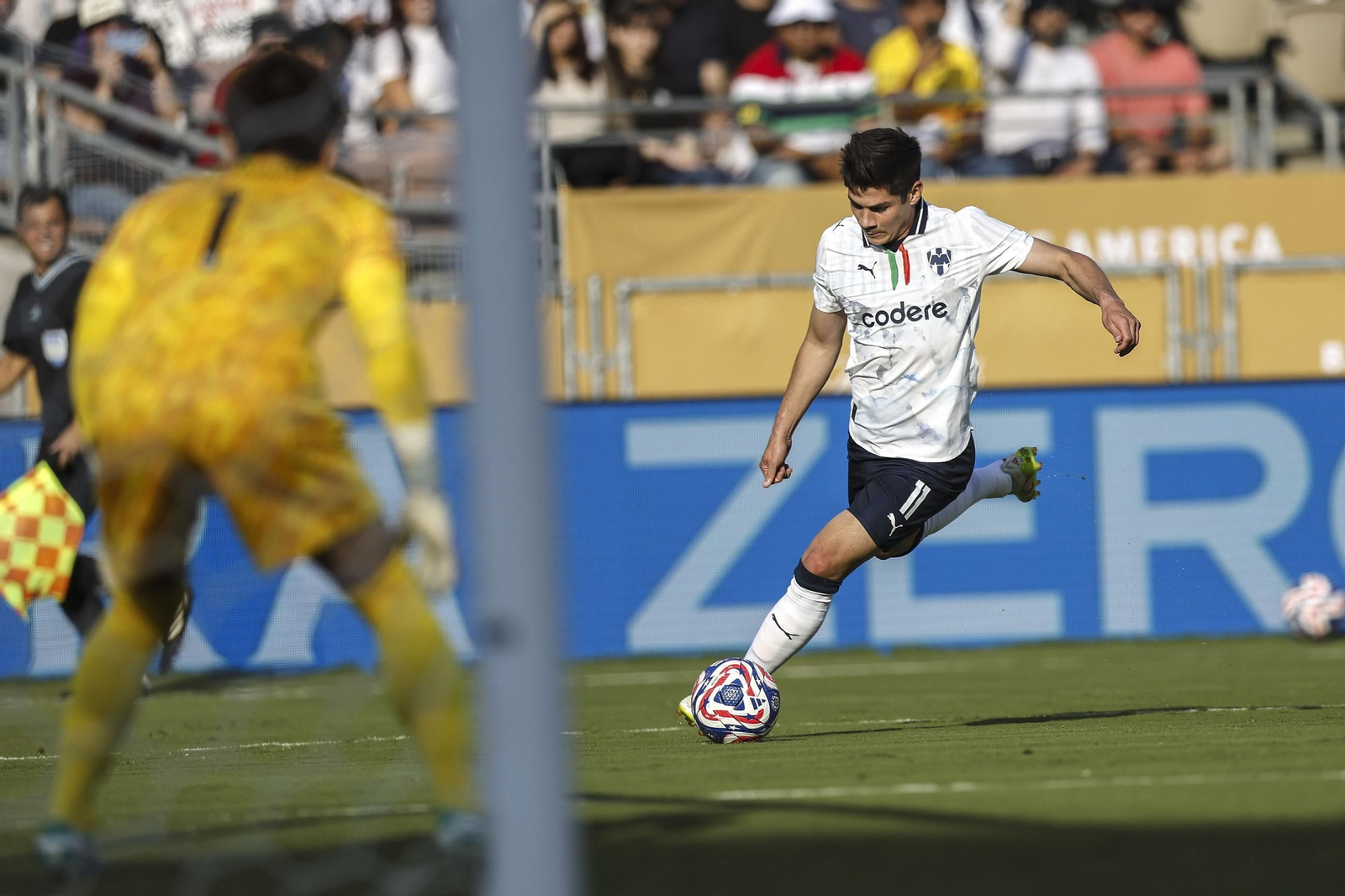 Urawa Red Diamonds-Monterrey (50).jpg