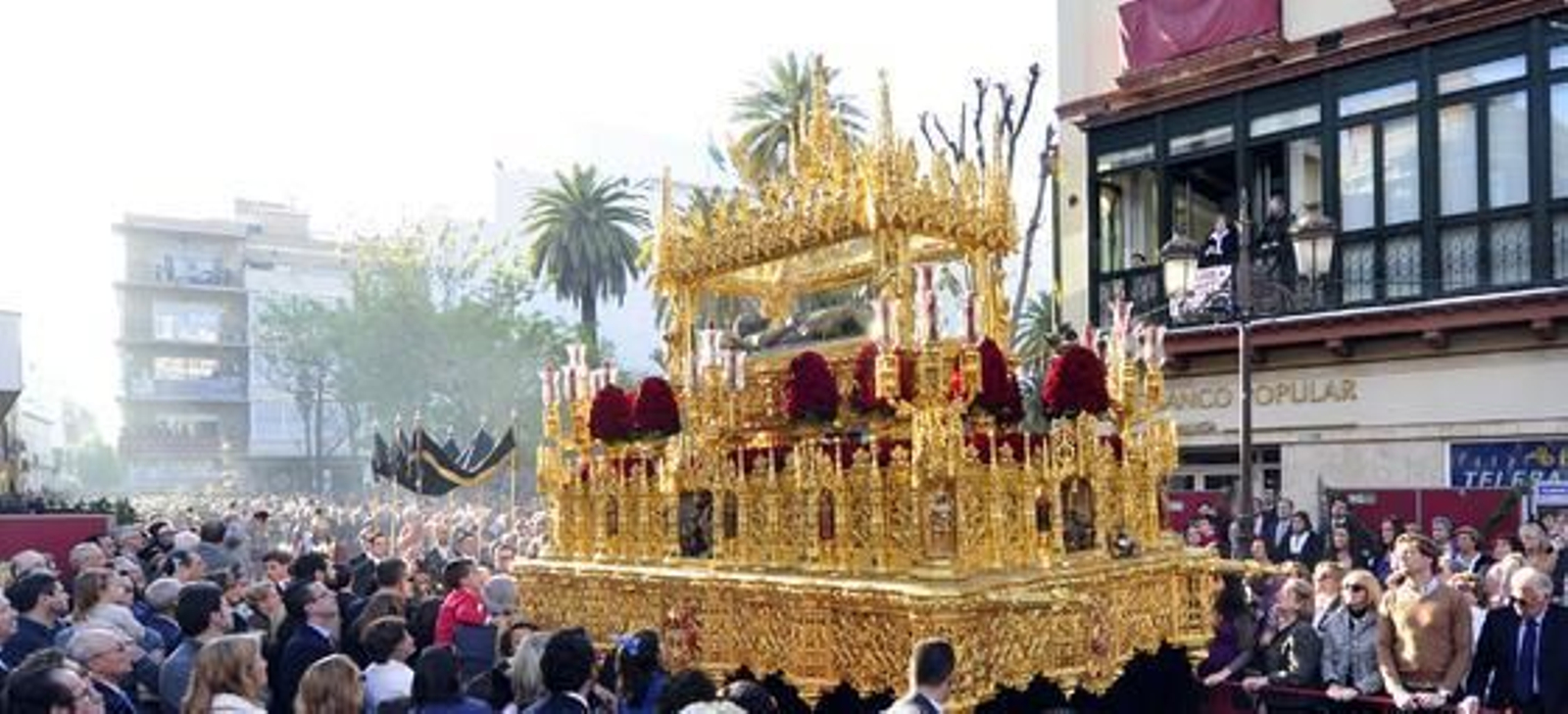 Santísimo Cristo Yacente. Hermandad del Santo Entierro.

Foto: Manuel Gómez