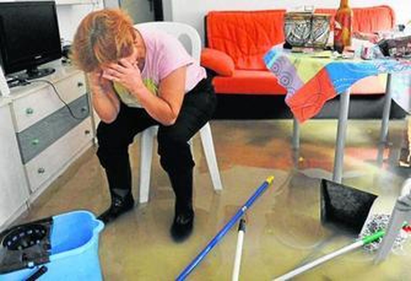 Orencia Simón, en su piso del número 12 de la calle Tibidabo, en El Plantinar.