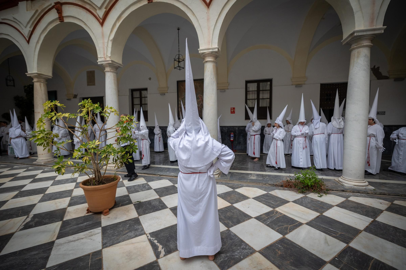 Las imágenes de la cofradía de la Sagrada Cena en la Semana Santa de Cádiz de 2024 Las imágenes de la cofradía de la Sagrada cena en la Semana Santa de Cádiz de 2024