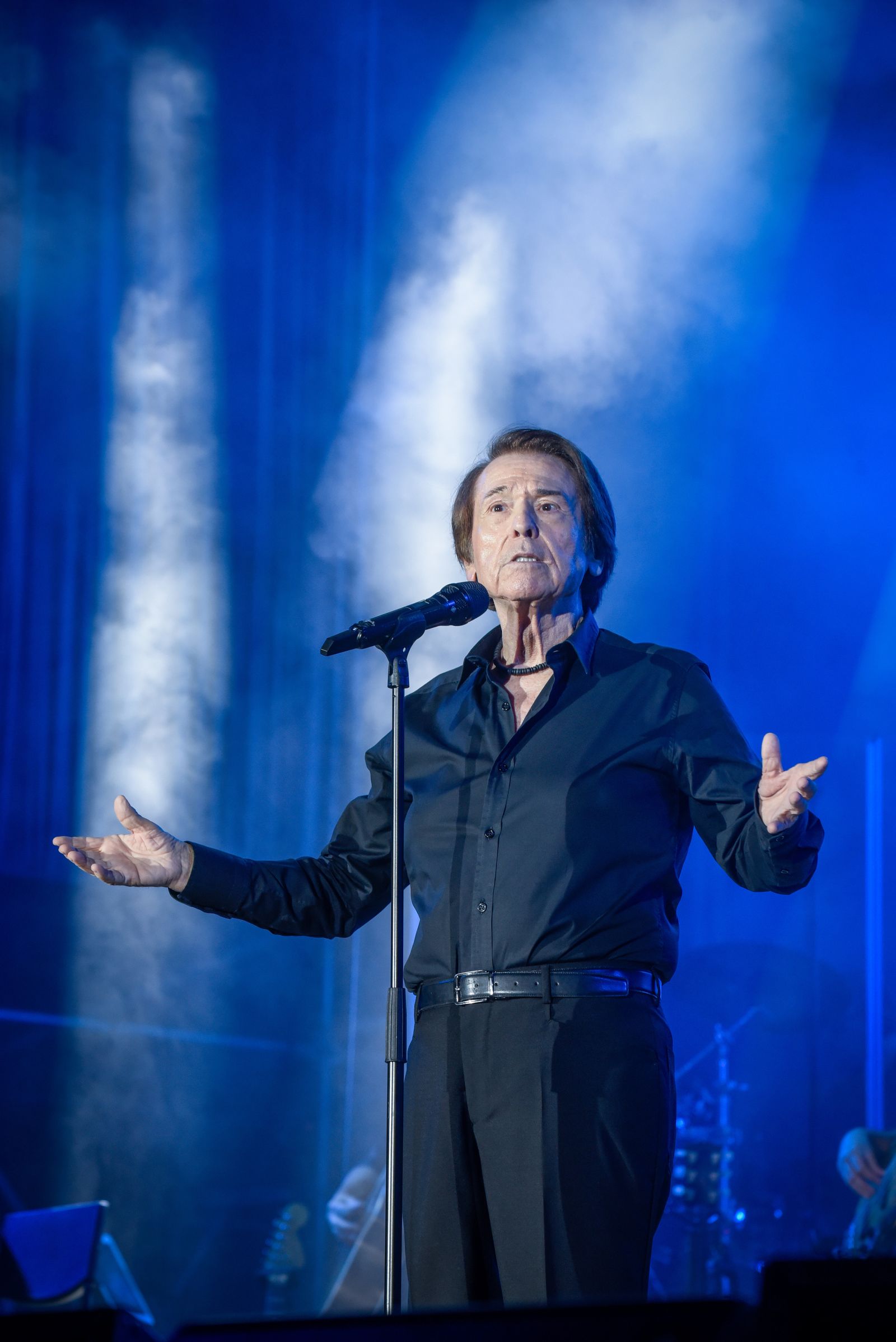 El concierto de Raphael en las Noches de La Maestranza, en imágenes