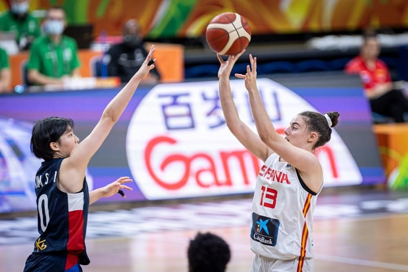 Carla Viegas durante una acción de tiro ante Corea. Carla Viegas durante una acción de tiro ante Corea.