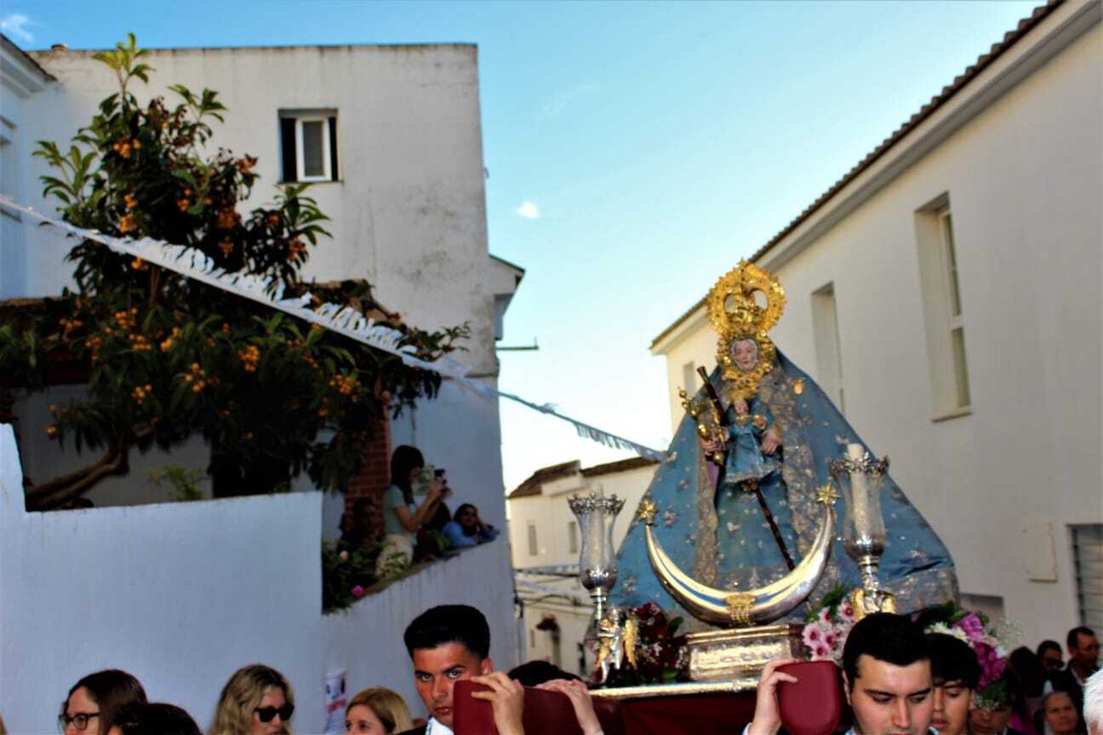 Imágenes del traslado de la Virgen de los Santos al Beaterio de Jesús, María y José