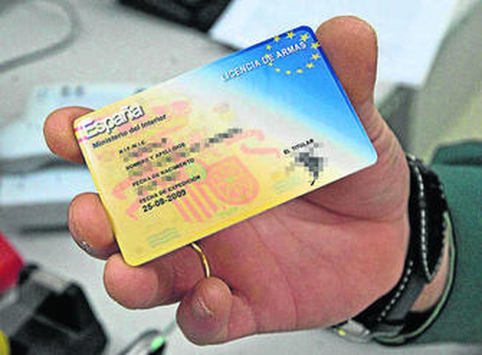 Así son las nuevas licencias de armas que  expide la Comandancia. .