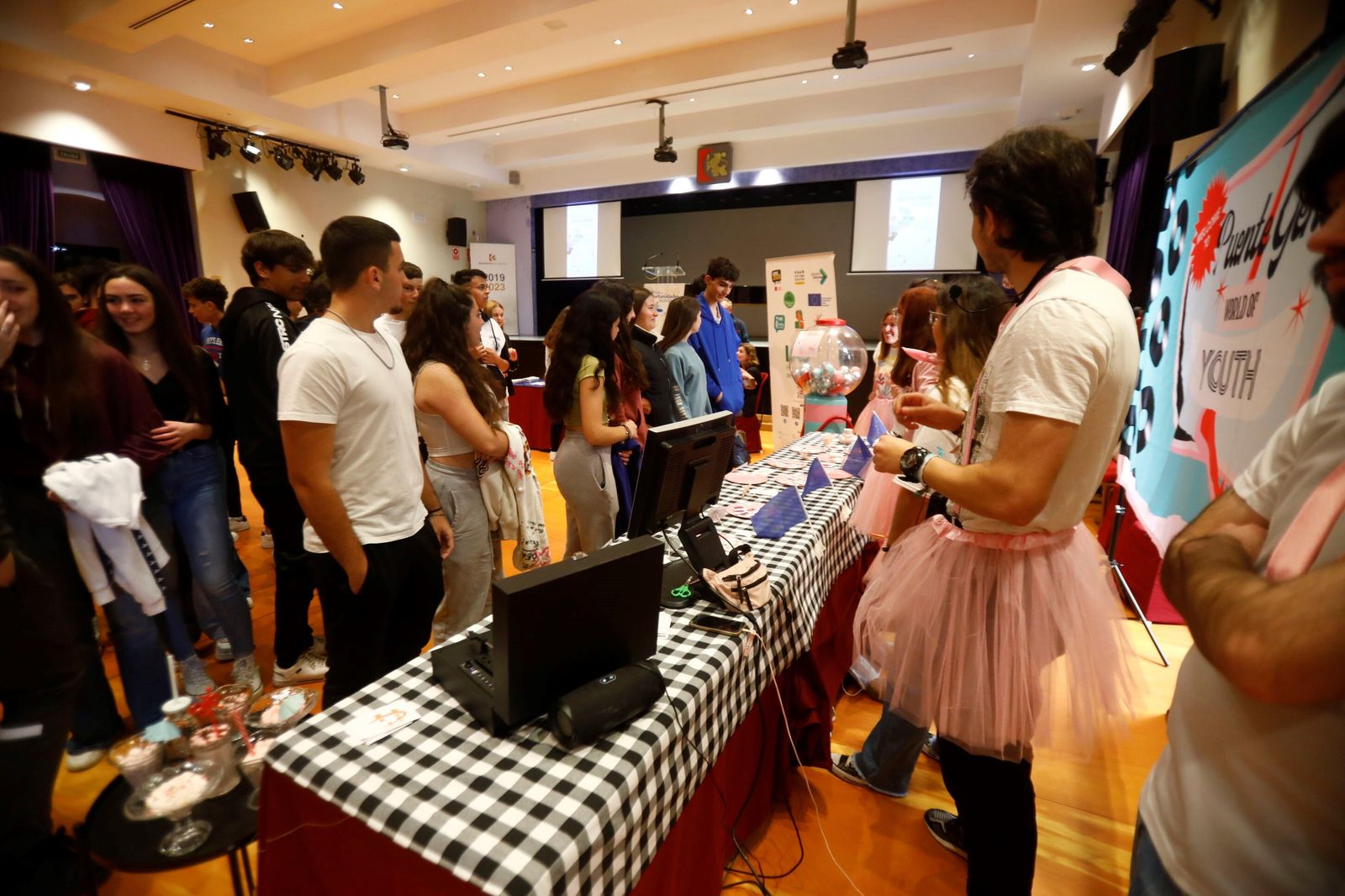 La Feria de las Oportunidades Europeas en Córdoba, en imágenes