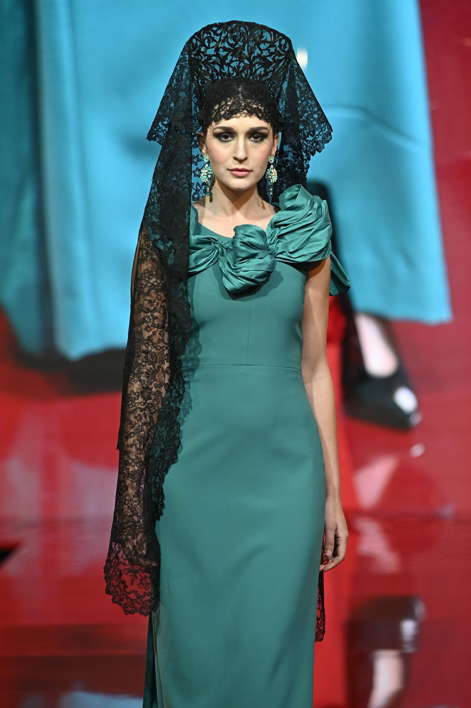 Huelva Flamenca 2025: Desfile de Ángeles Espinar