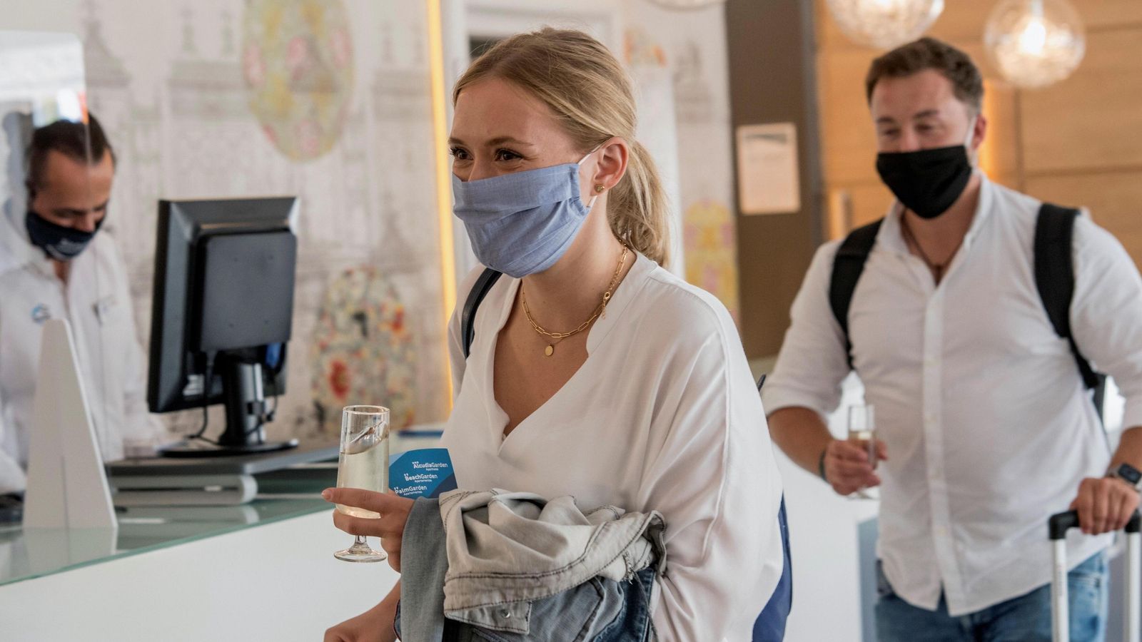 Turistas en un hotel de Baleares.