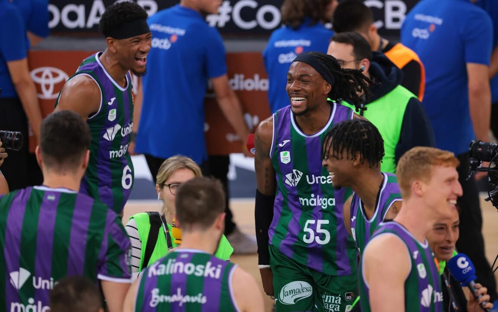 El Unicaja, campeón de Copa: Todas las imágenes del partido, la fiesta y la llegada a Málaga